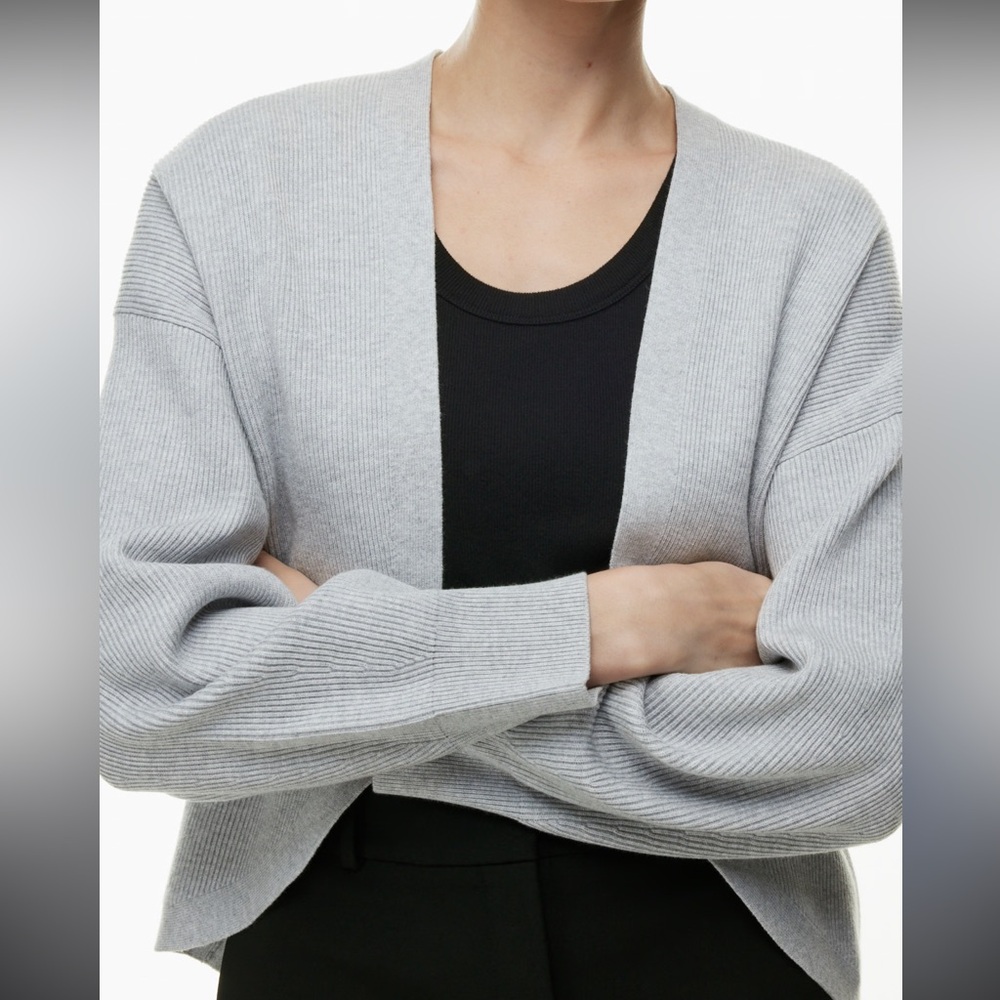 BABATON Decision Hip Shrug | Aritzia